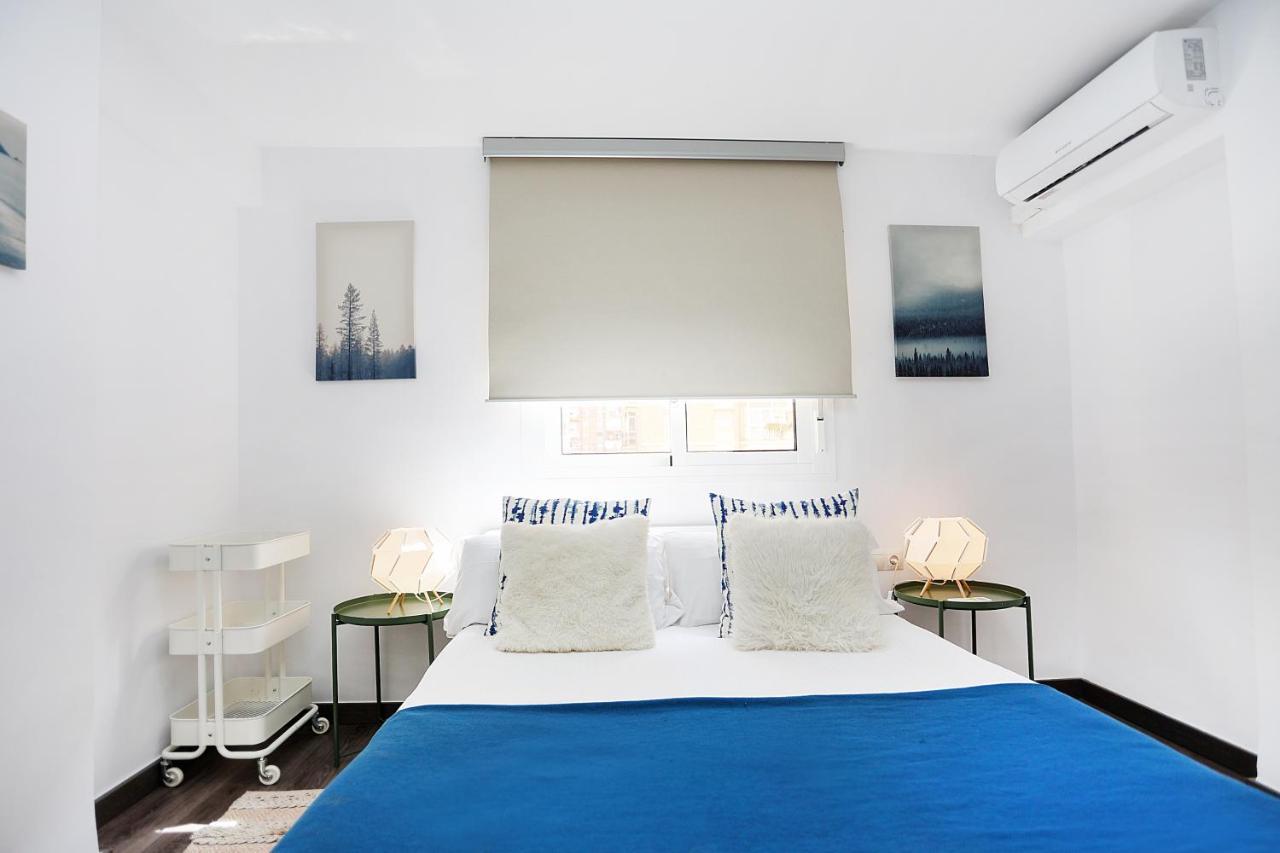 Holidays2Malaga Goya - Zona Huelin & 500 Mts De La Playa Appartamento Esterno foto